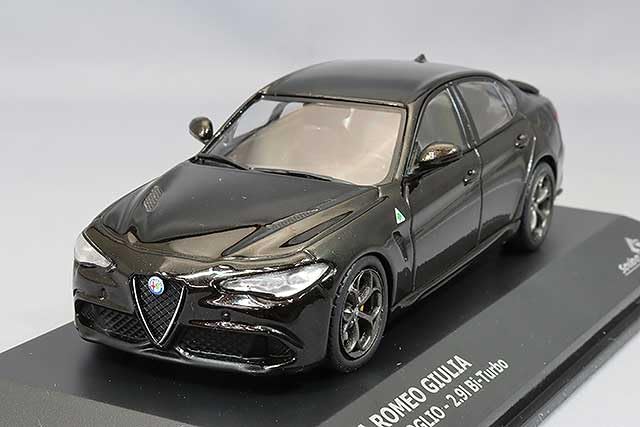 Amazon | SOLIDO 1/43 アルファロメオ ジュリア クアドリフォリオ